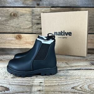 Native Kensington Treklite - Jiffy Black - C7 - New in box